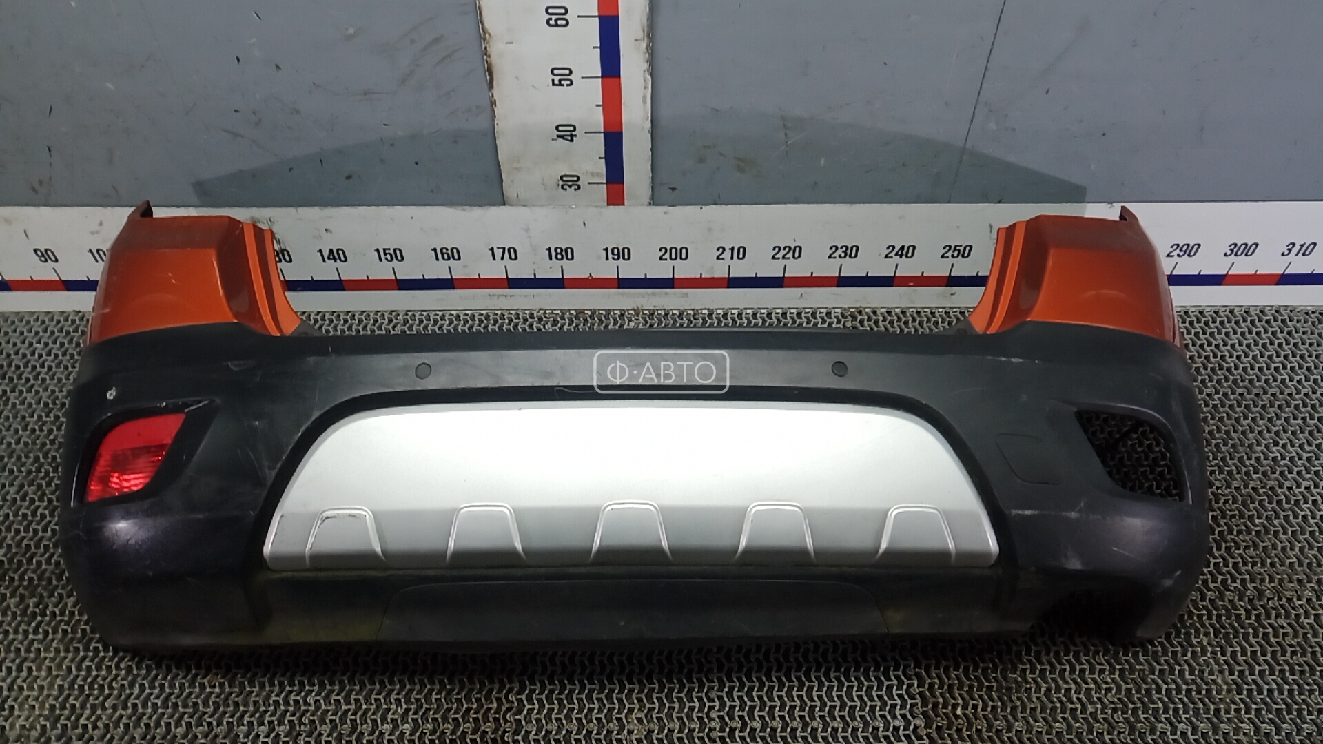 Бампер задний
