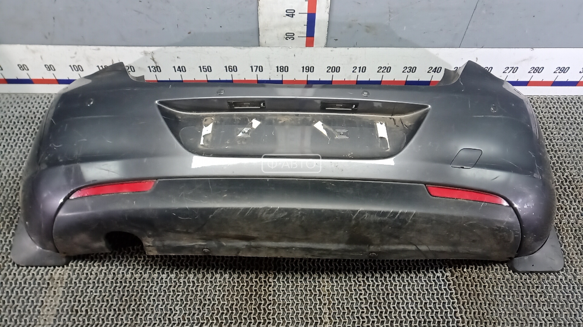 Бампер задний