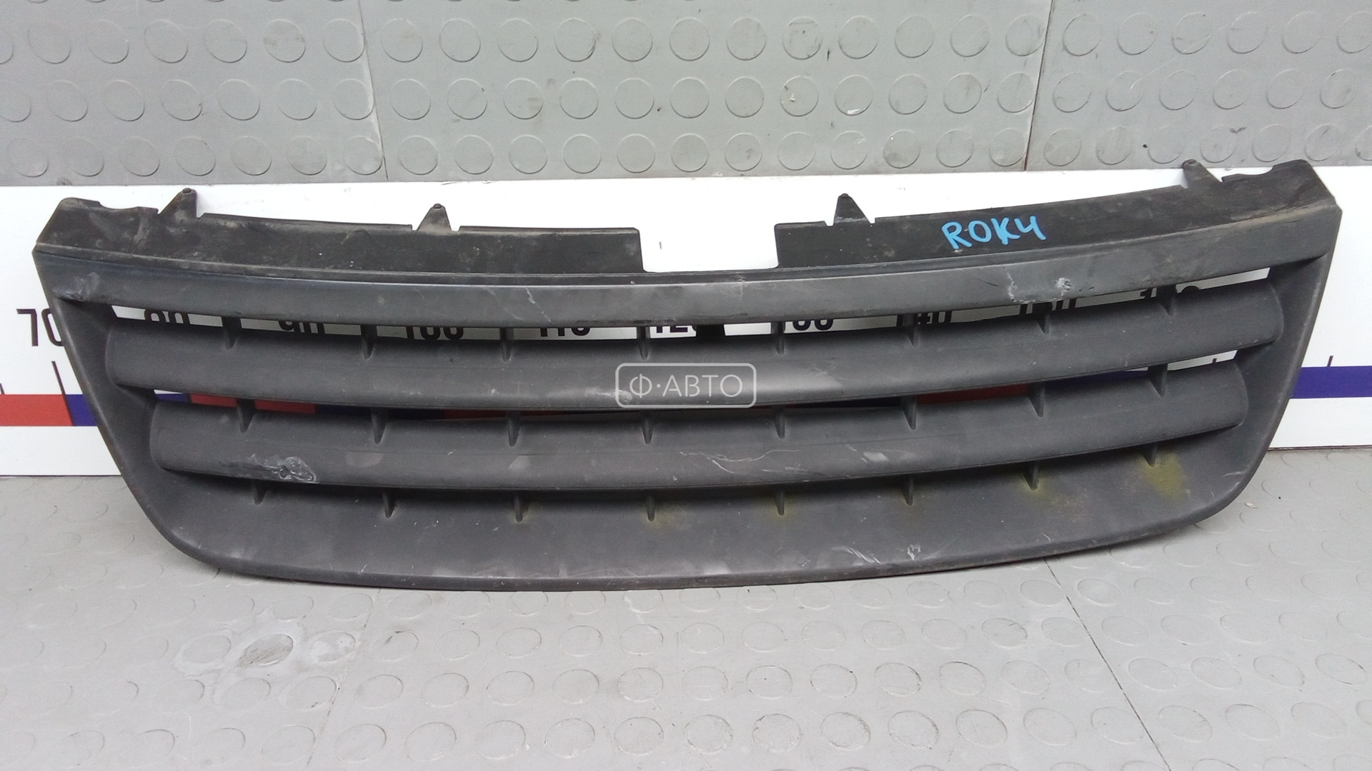 Решетка радиатора VOLKSWAGEN TOUAREG 7L