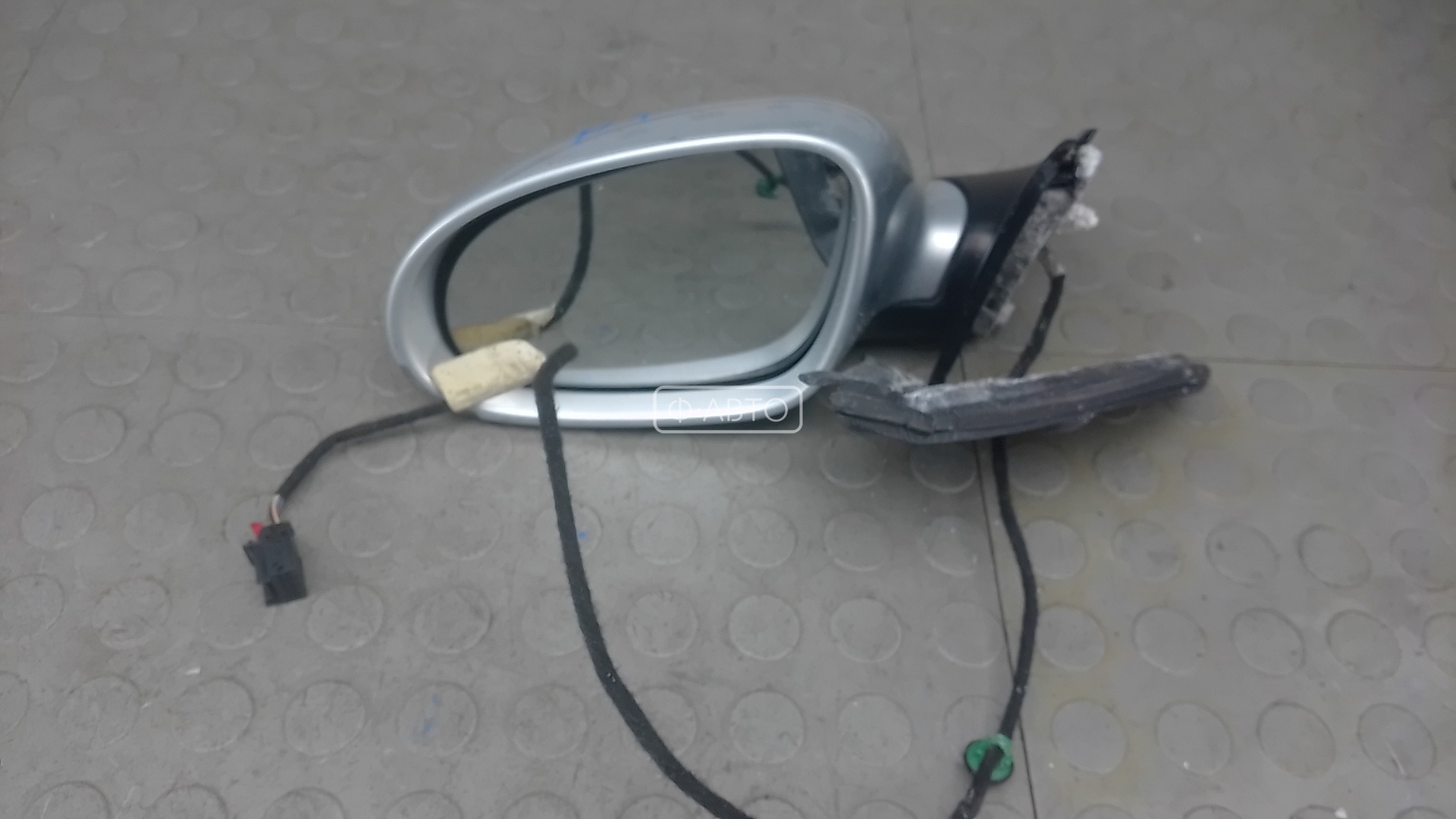 Зеркало наружное левое