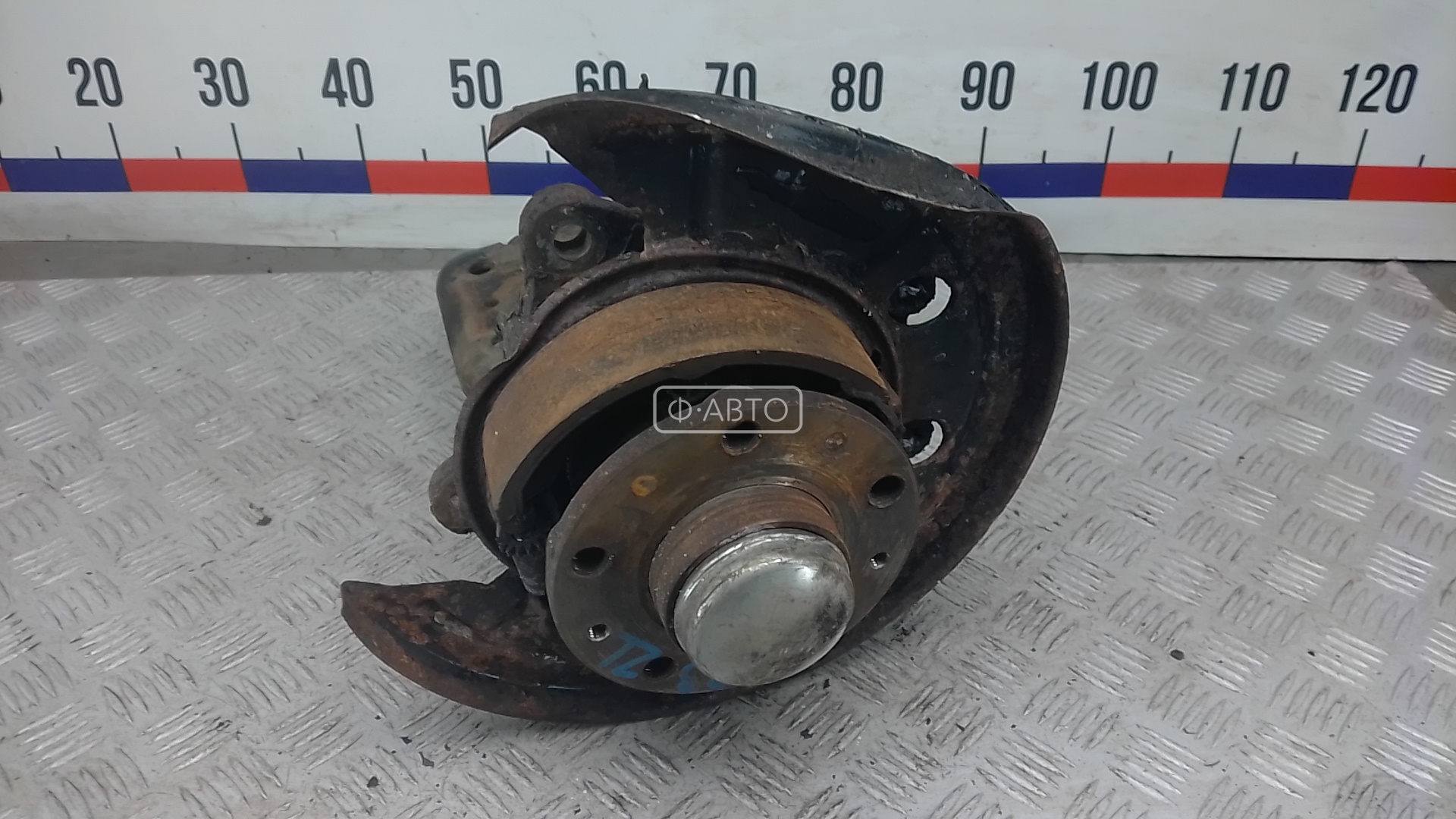 Ступица задняя левая