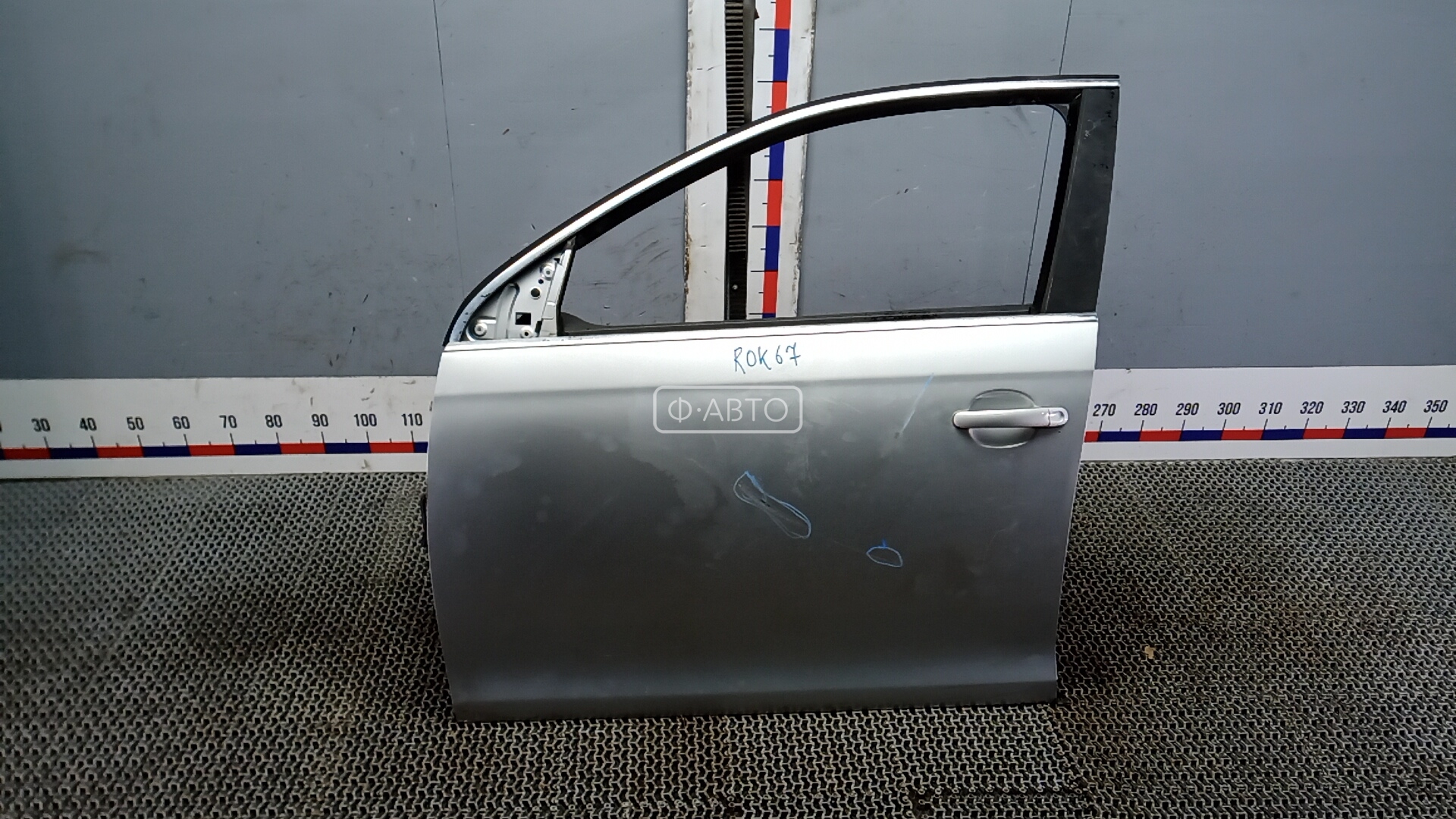 Дверь передняя левая