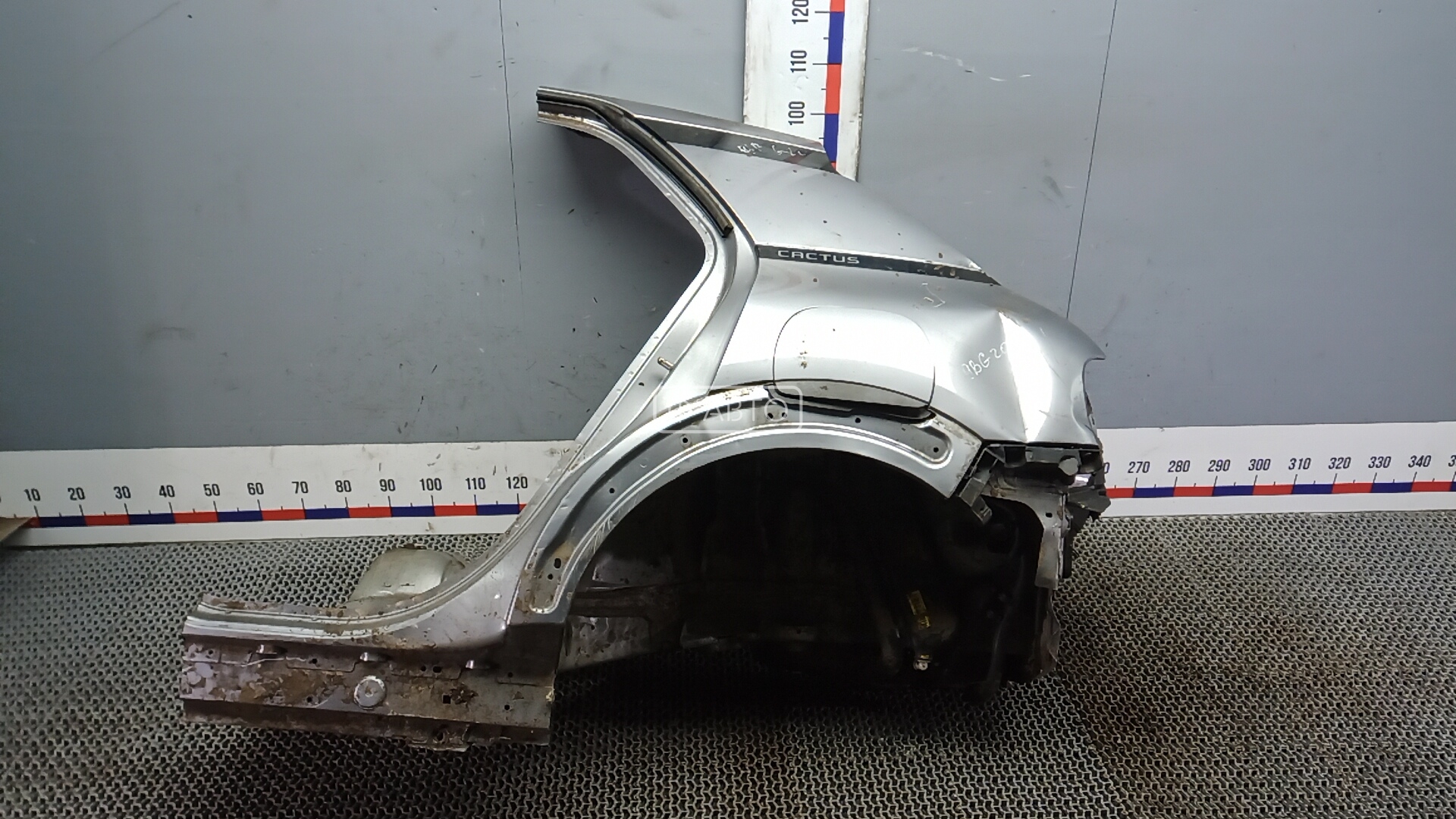 Крыло заднее левое