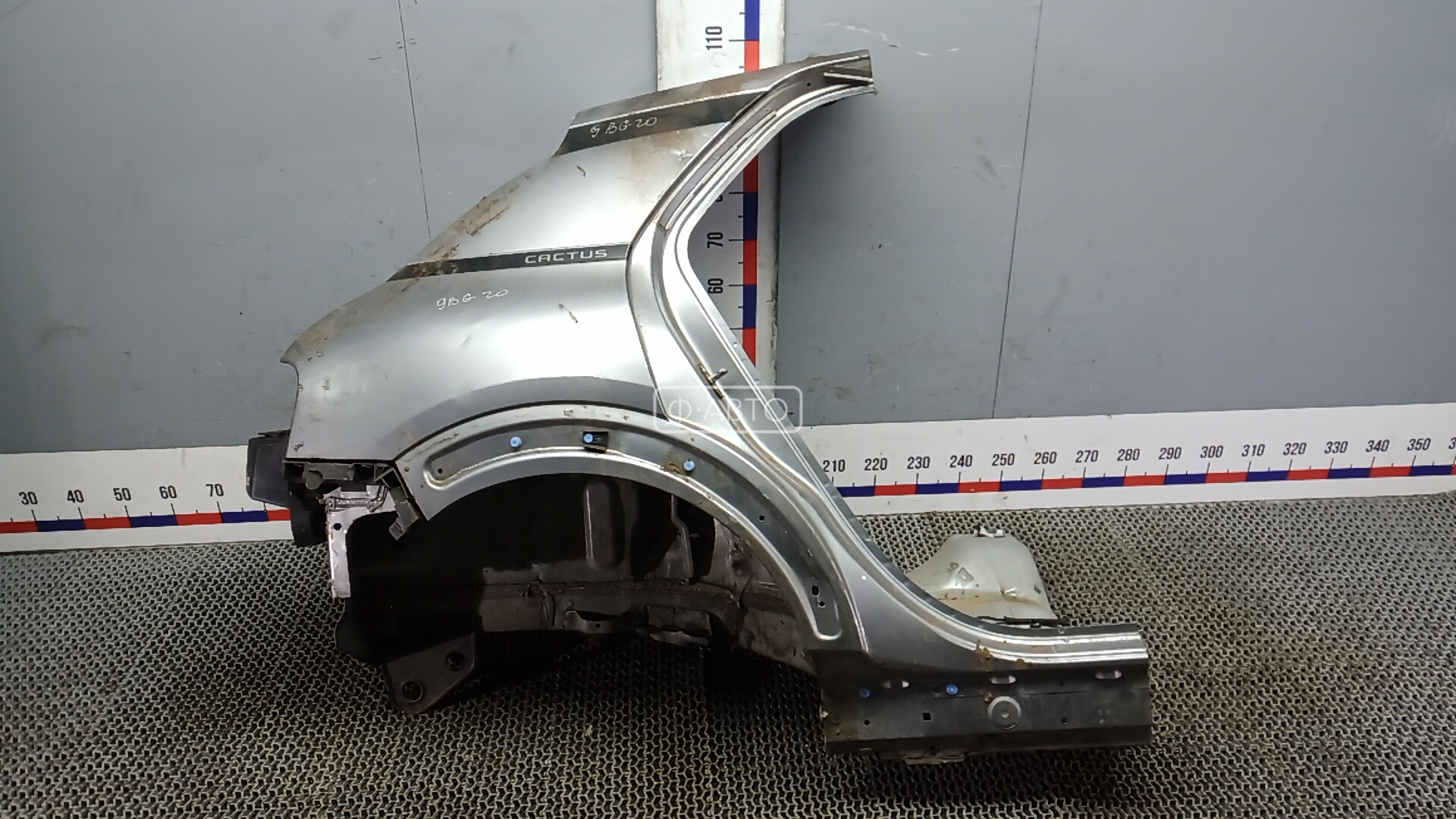 Крыло заднее правое