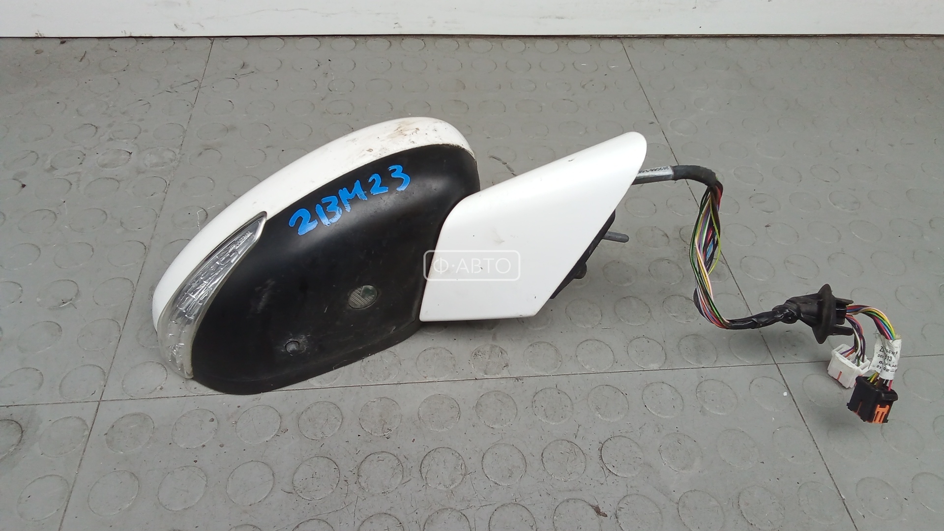 Зеркало наружное правое