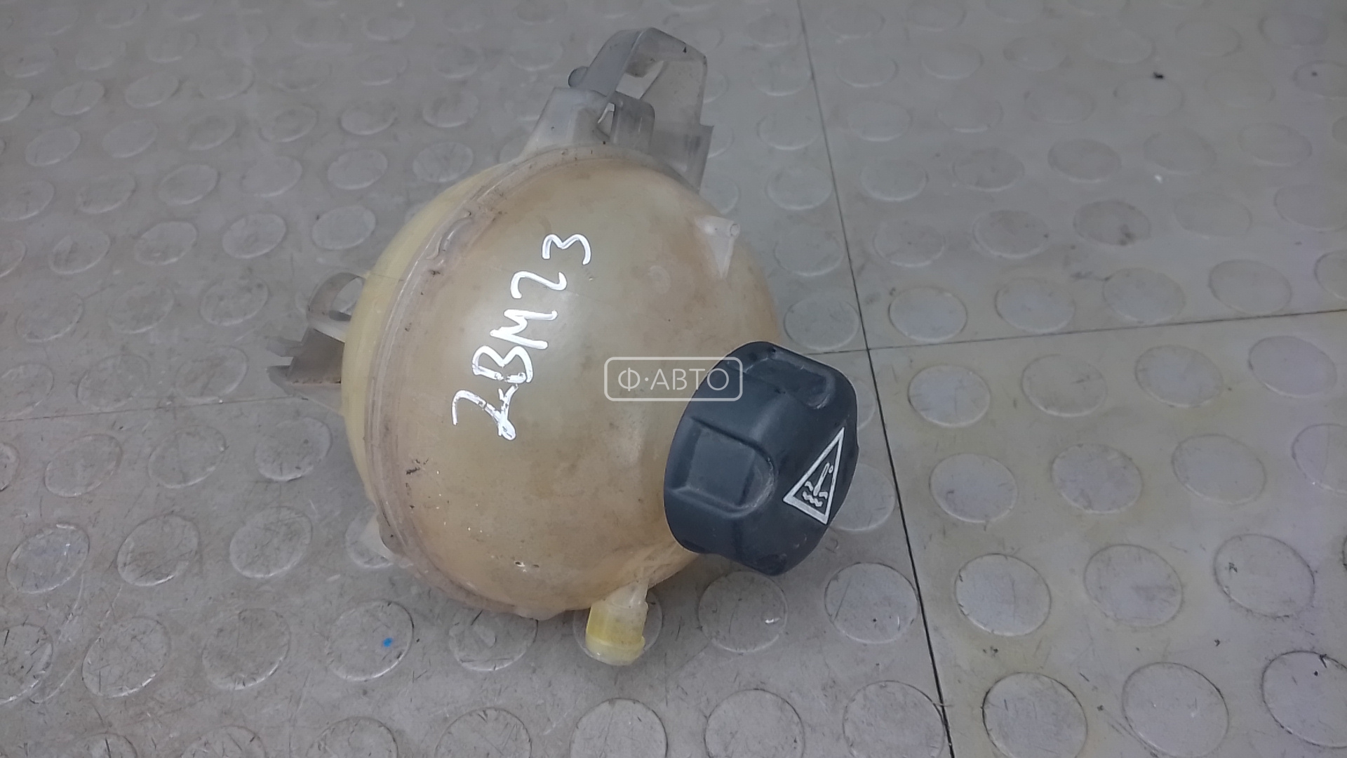 Бачок расширительный