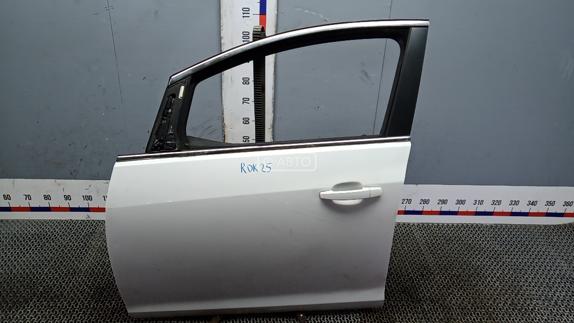 Дверь передняя левая