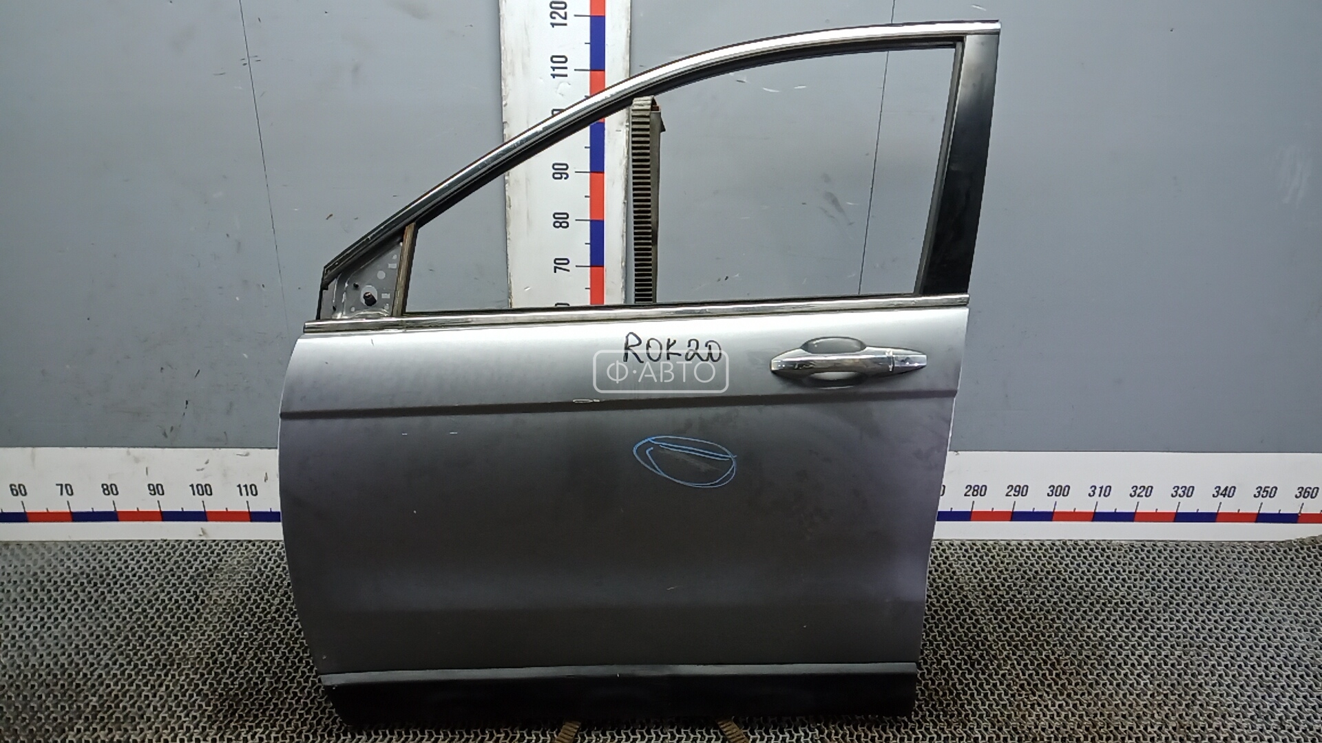 Дверь передняя левая