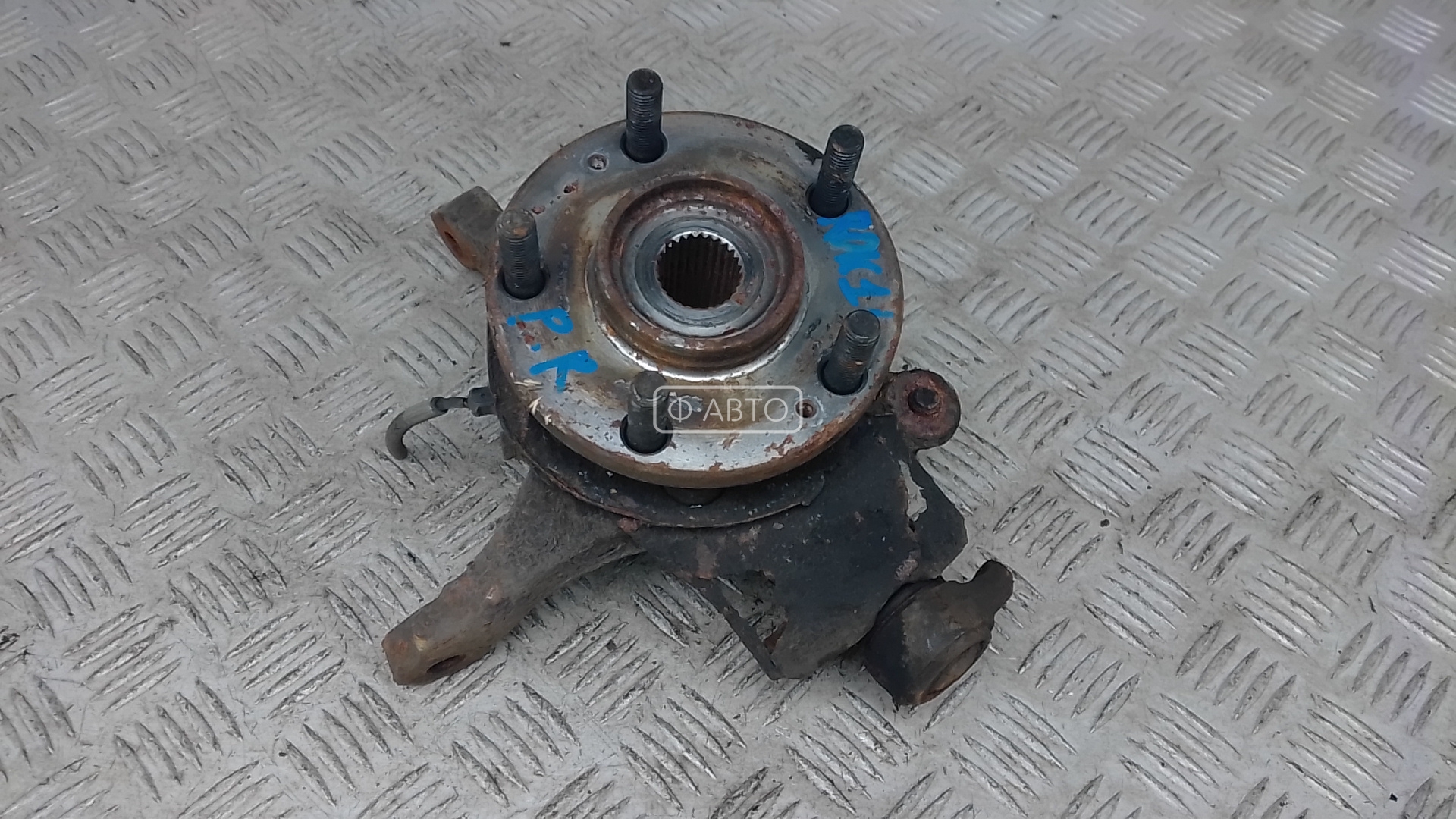 Ступица передняя правая