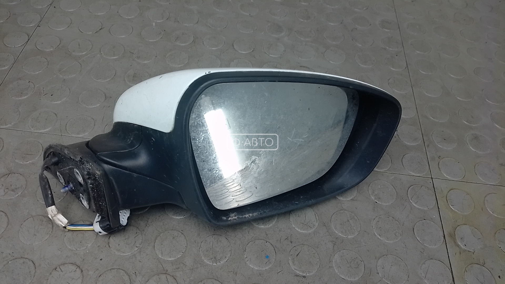 Зеркало наружное правое