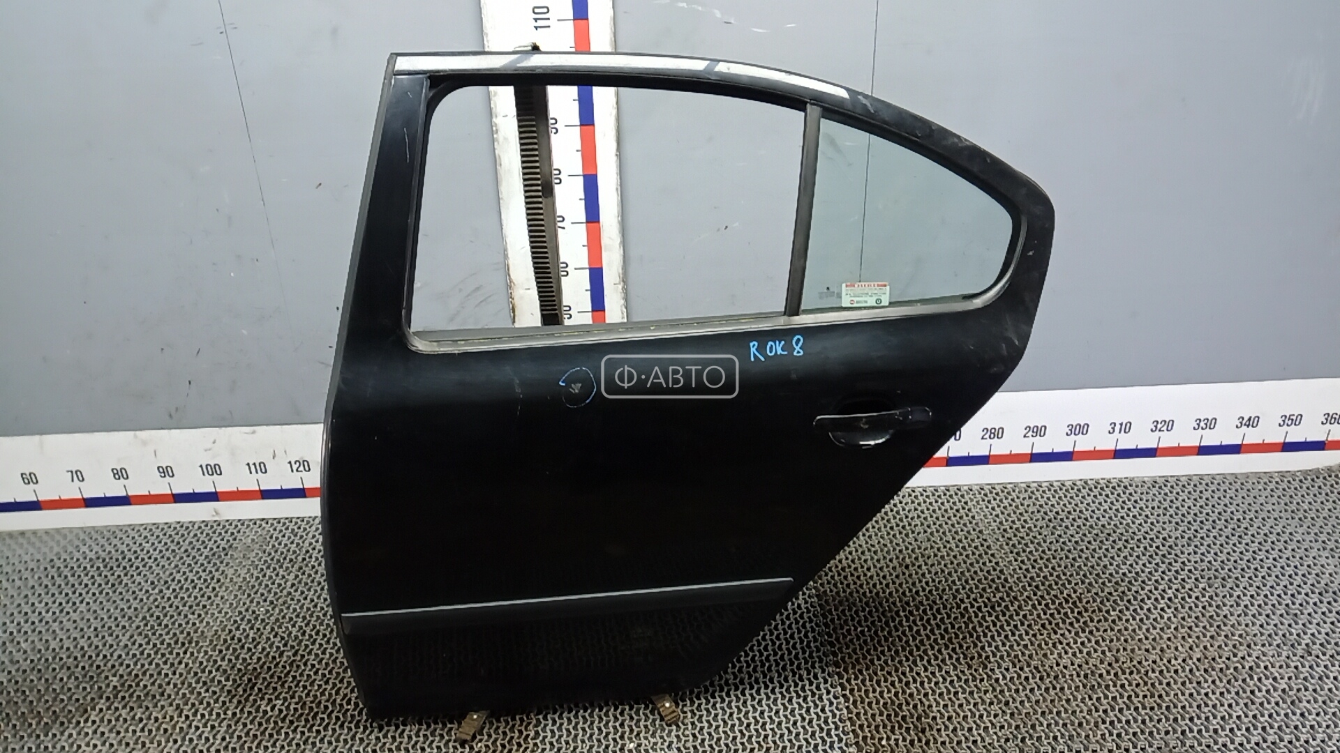 Дверь задняя левая