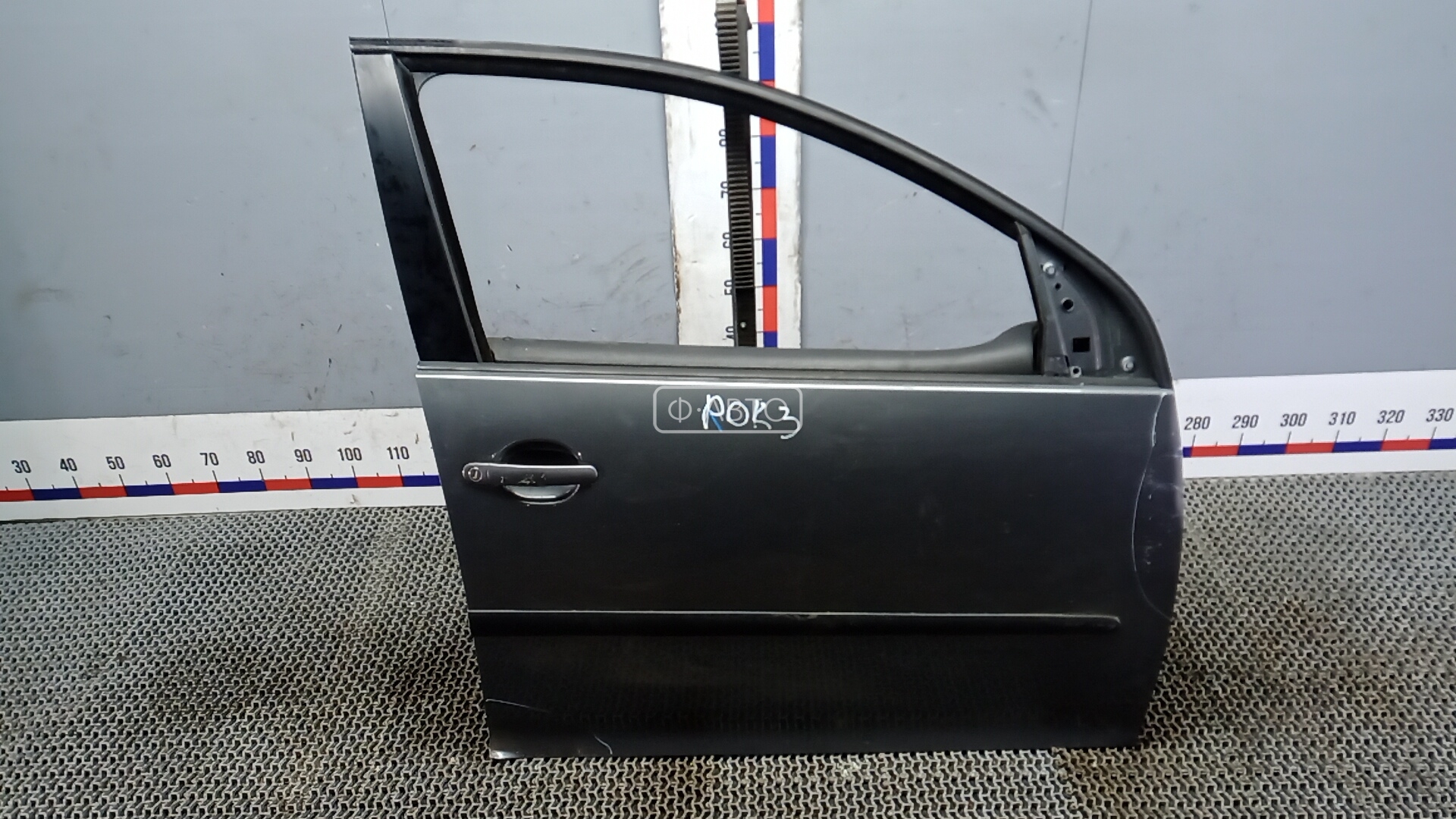 Дверь передняя правая