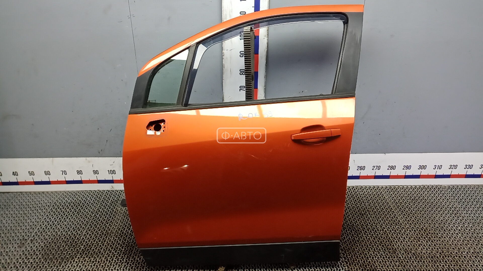 Дверь передняя левая