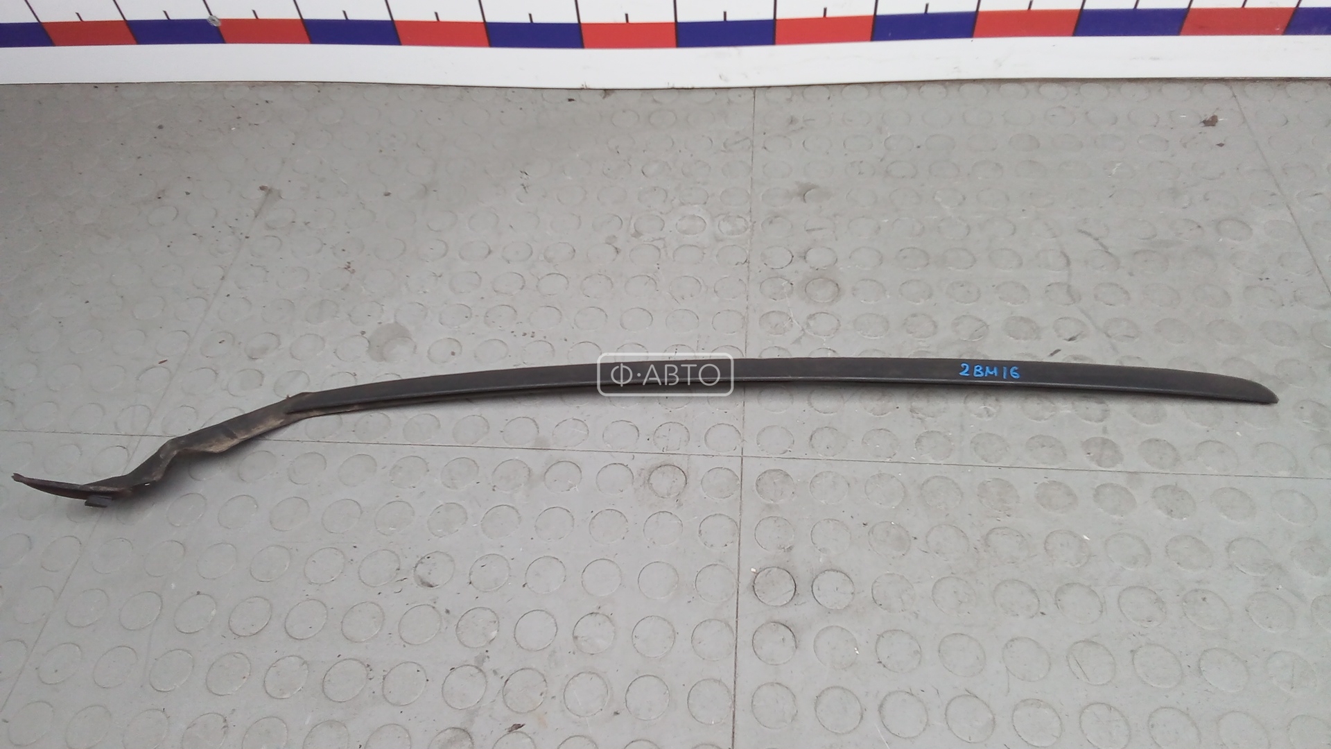 Молдинг лобового стекла