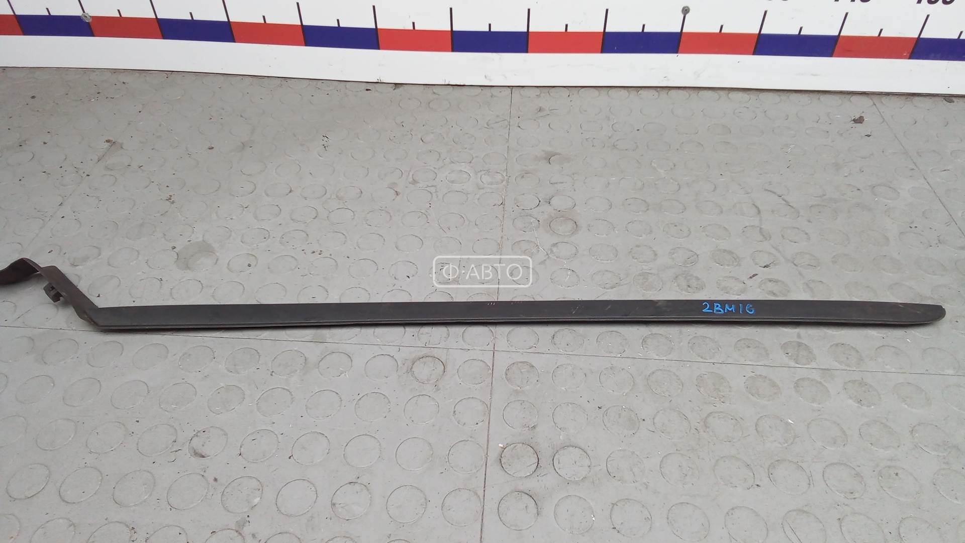 Молдинг лобового стекла