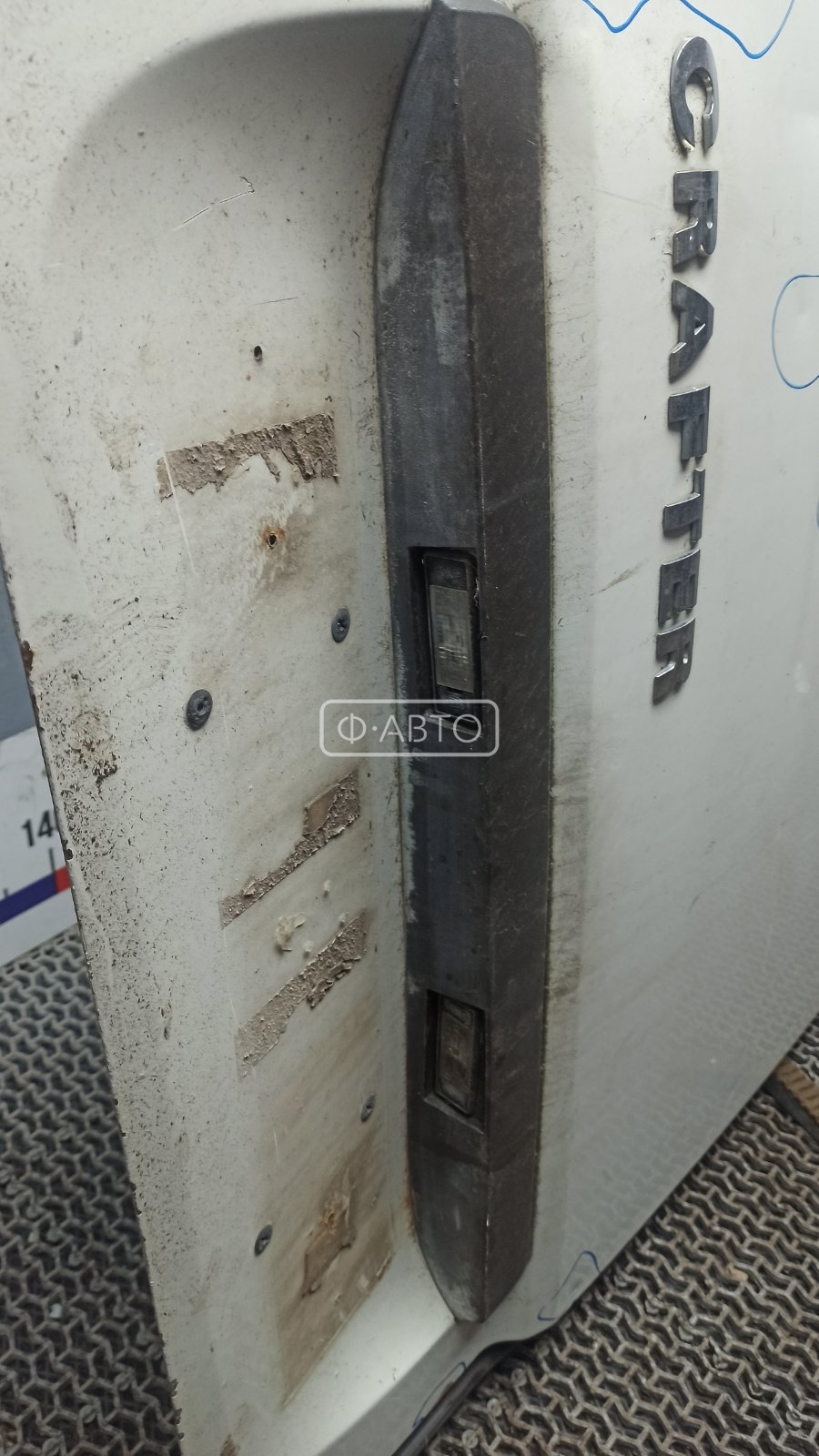 Дверь распашная левая