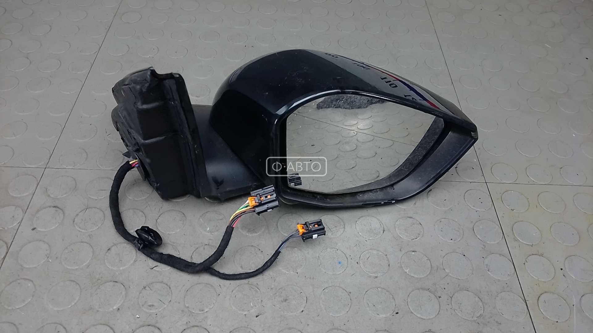 Зеркало наружное правое