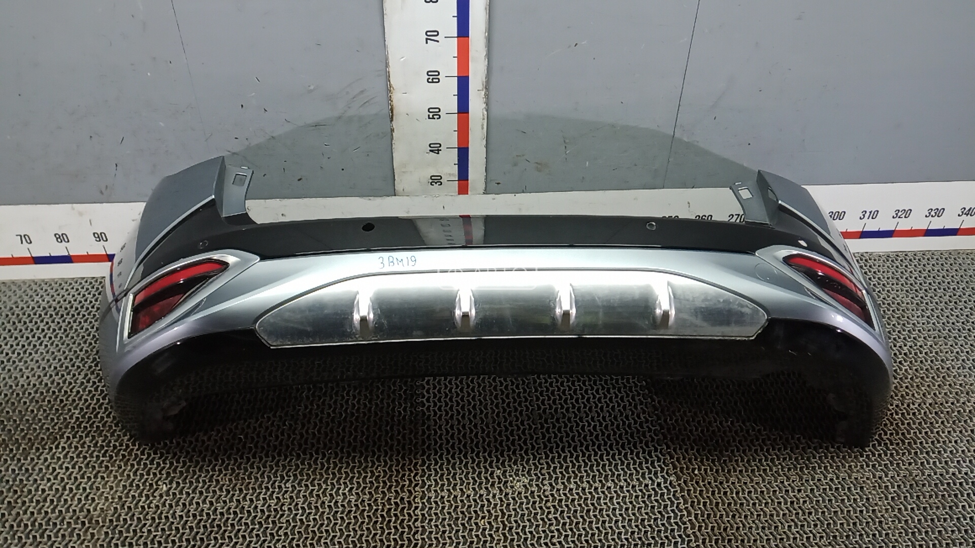 Бампер задний