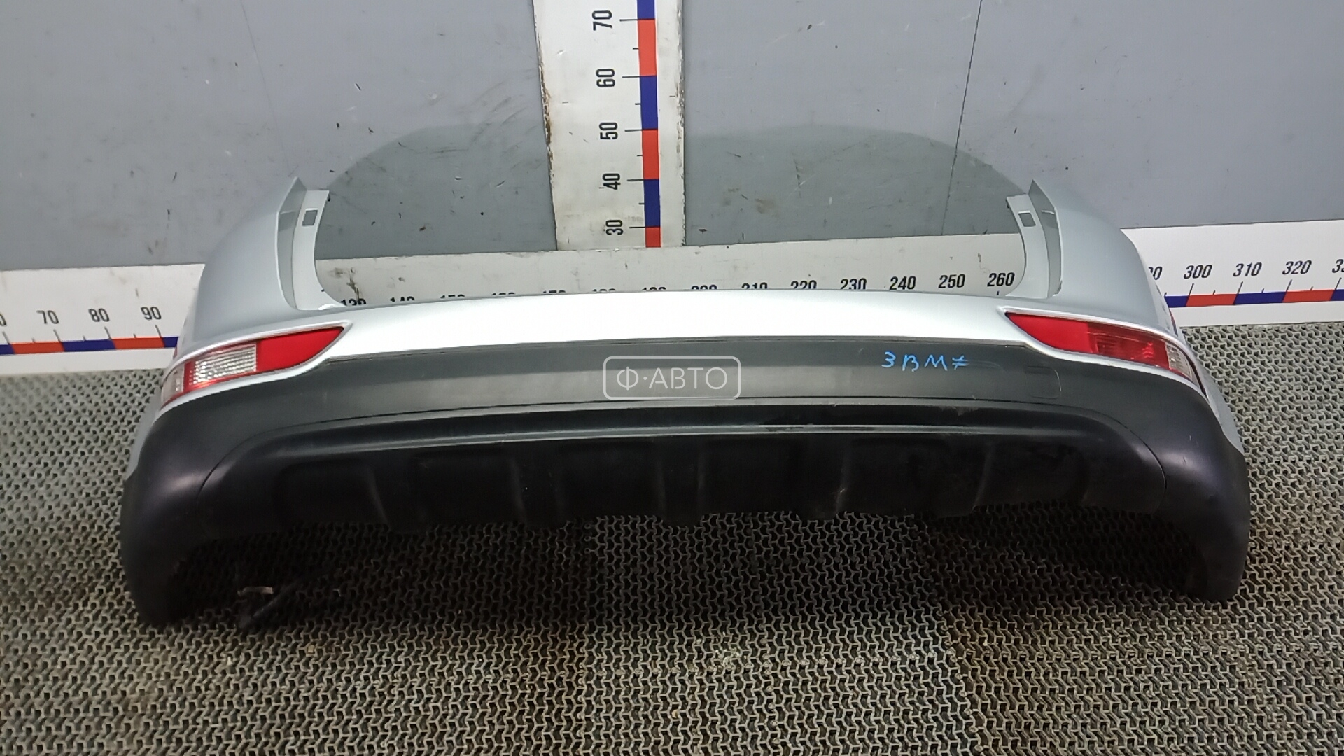 Бампер задний