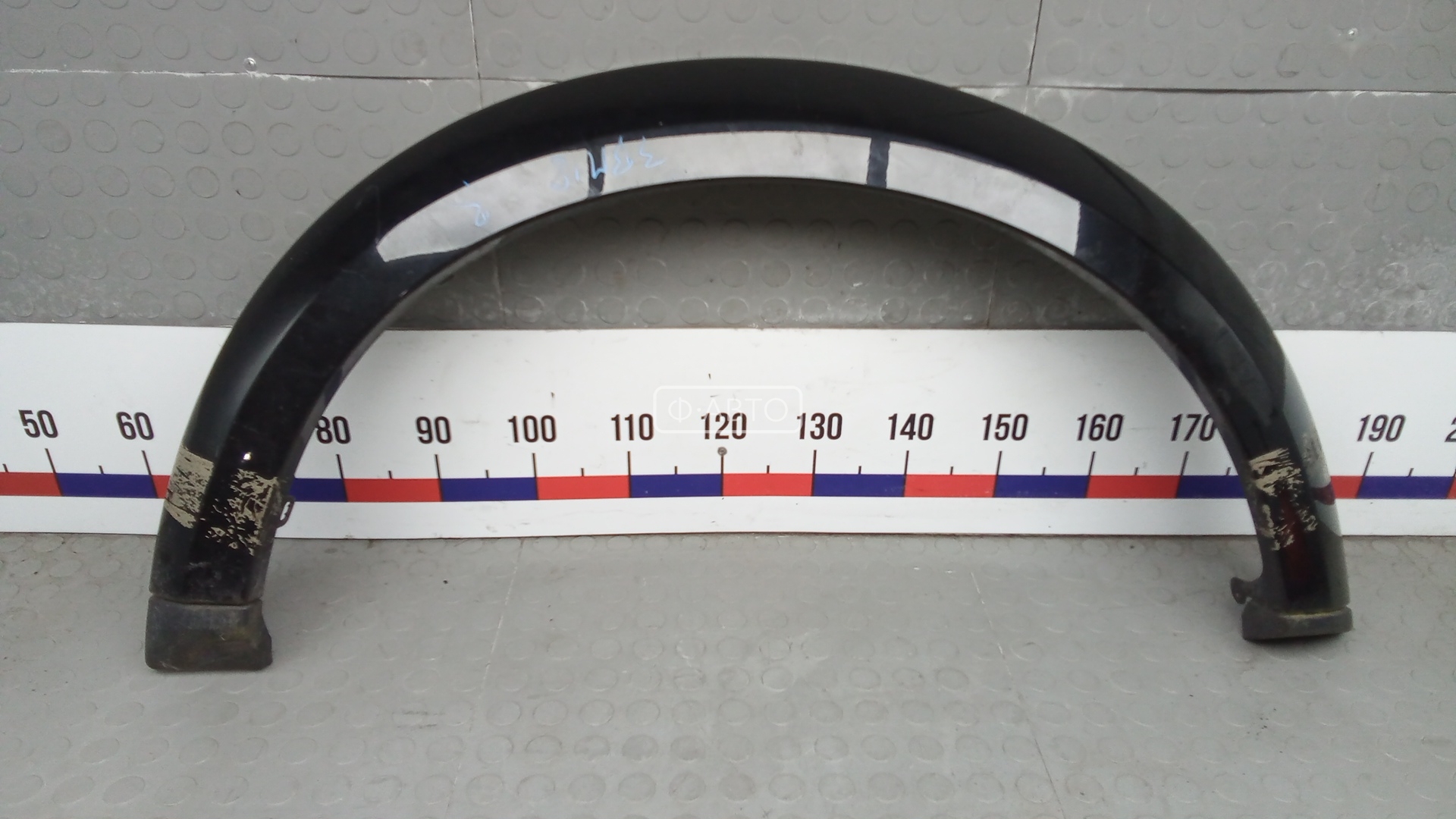 Молдинг крыла переднего правого