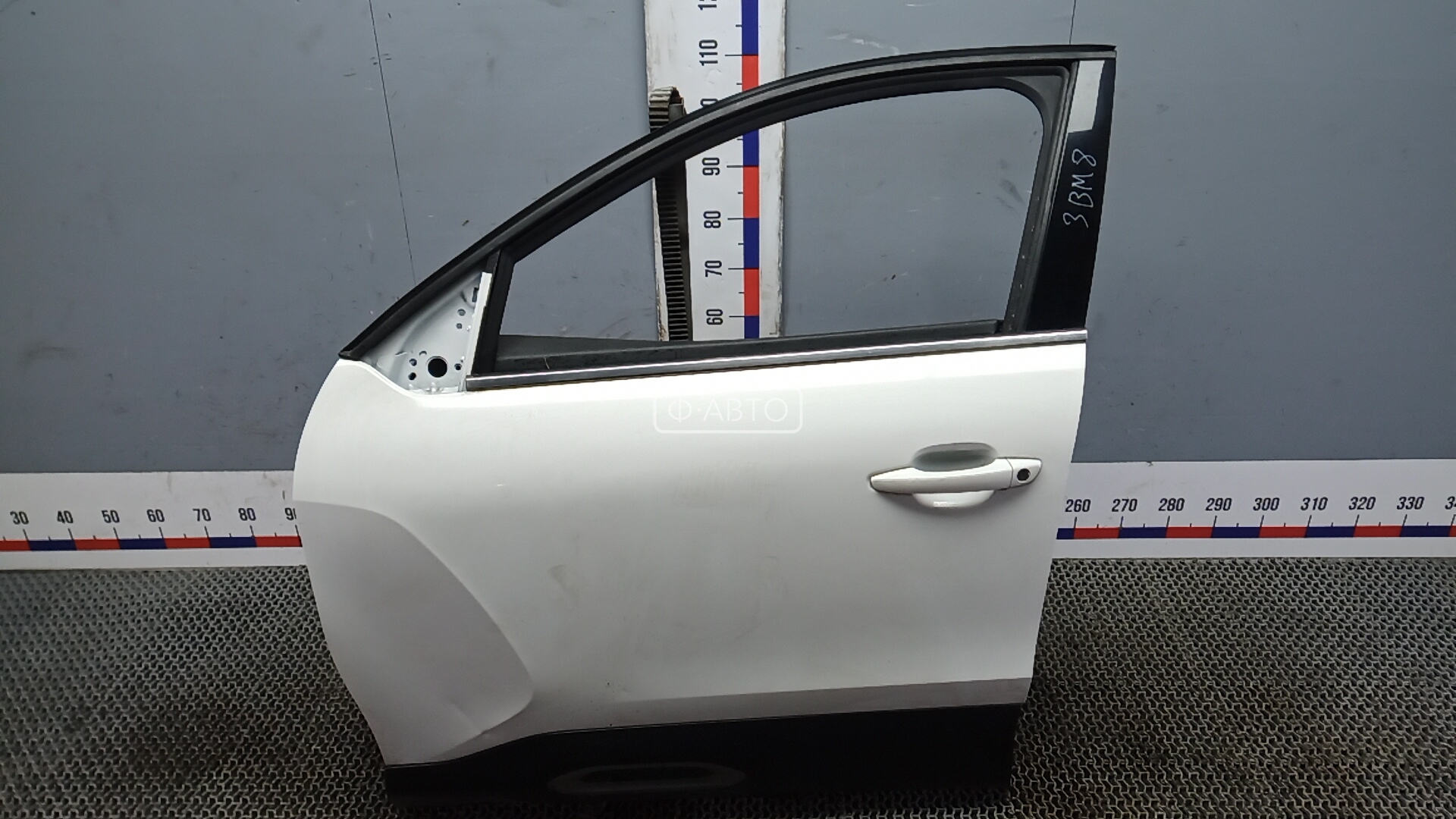 Дверь передняя левая