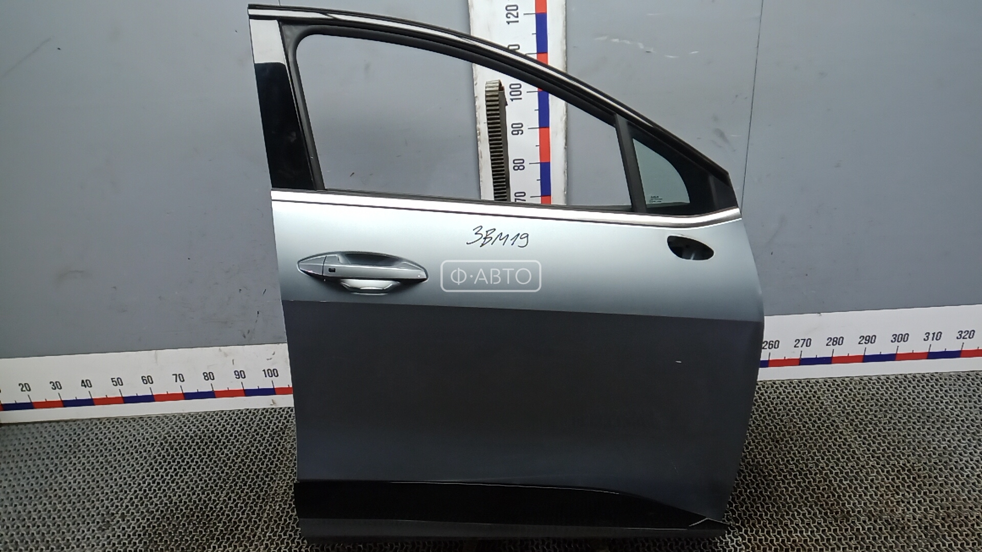 Дверь передняя правая