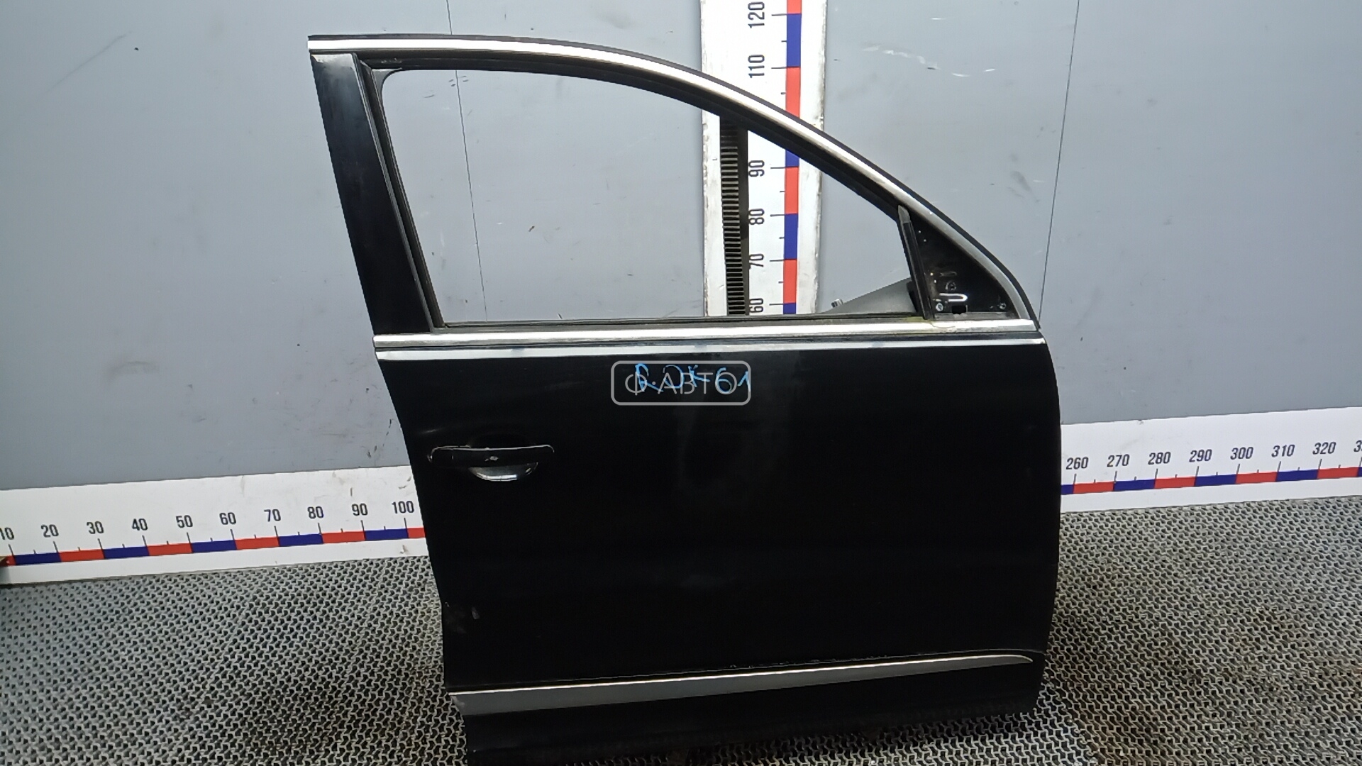 Дверь передняя правая