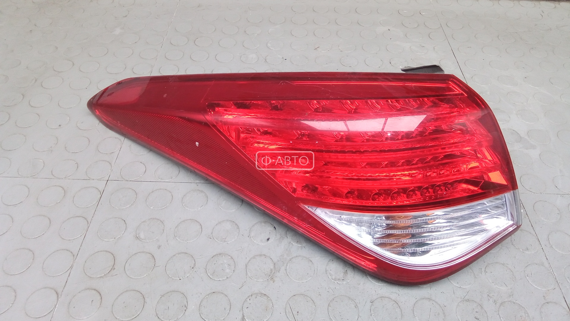 Фонарь задний левый HYUNDAI I40