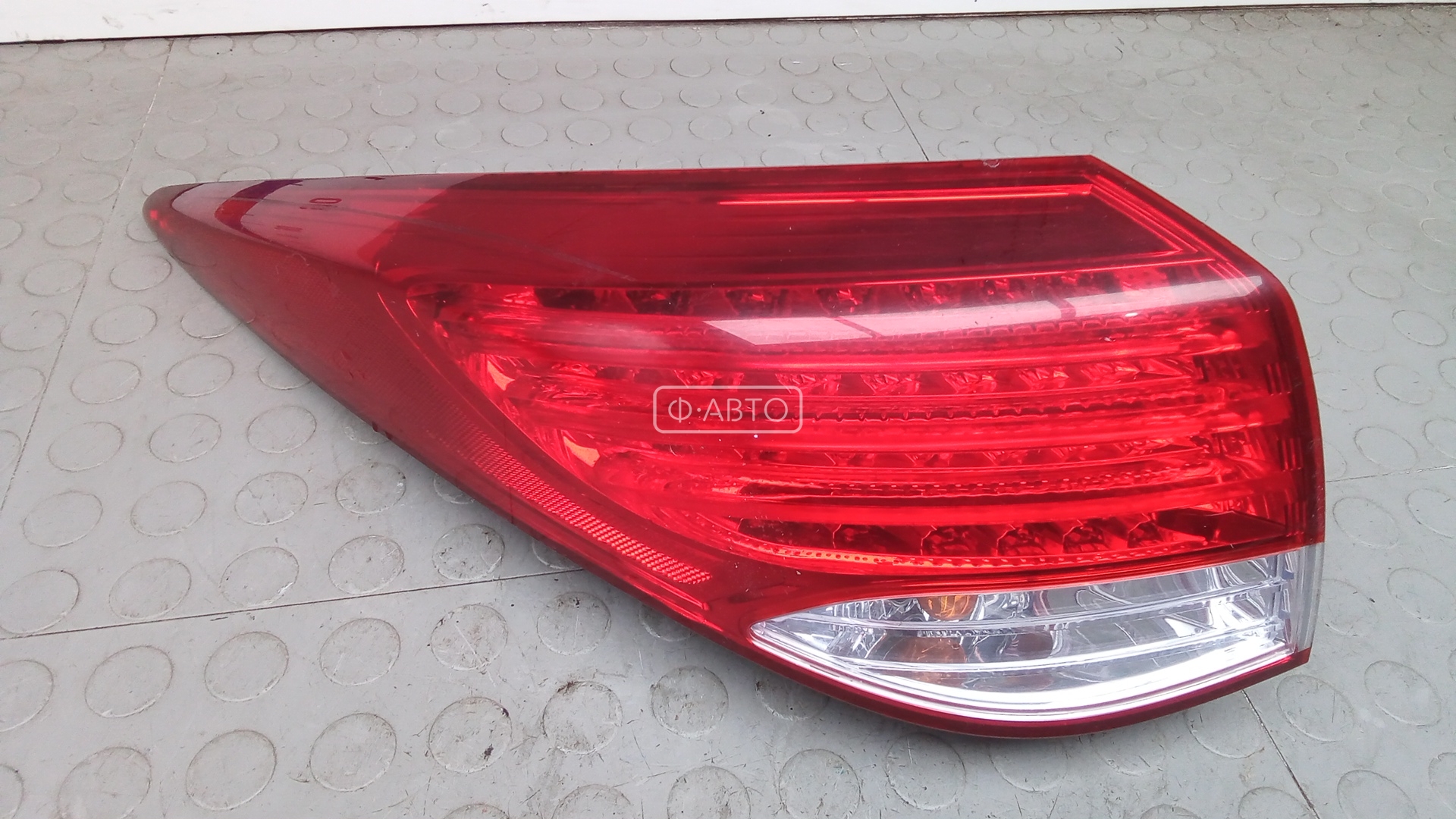 Фонарь задний левый HYUNDAI I40