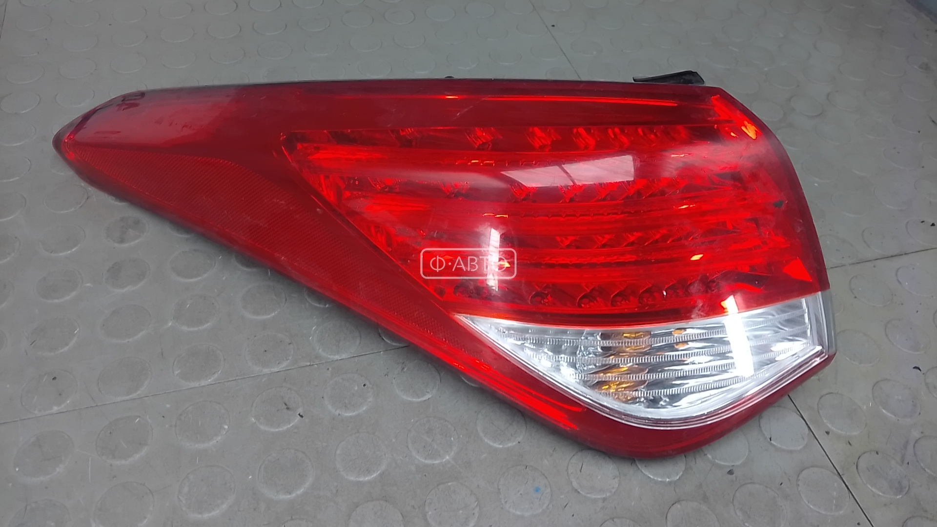 Фонарь задний левый HYUNDAI I40