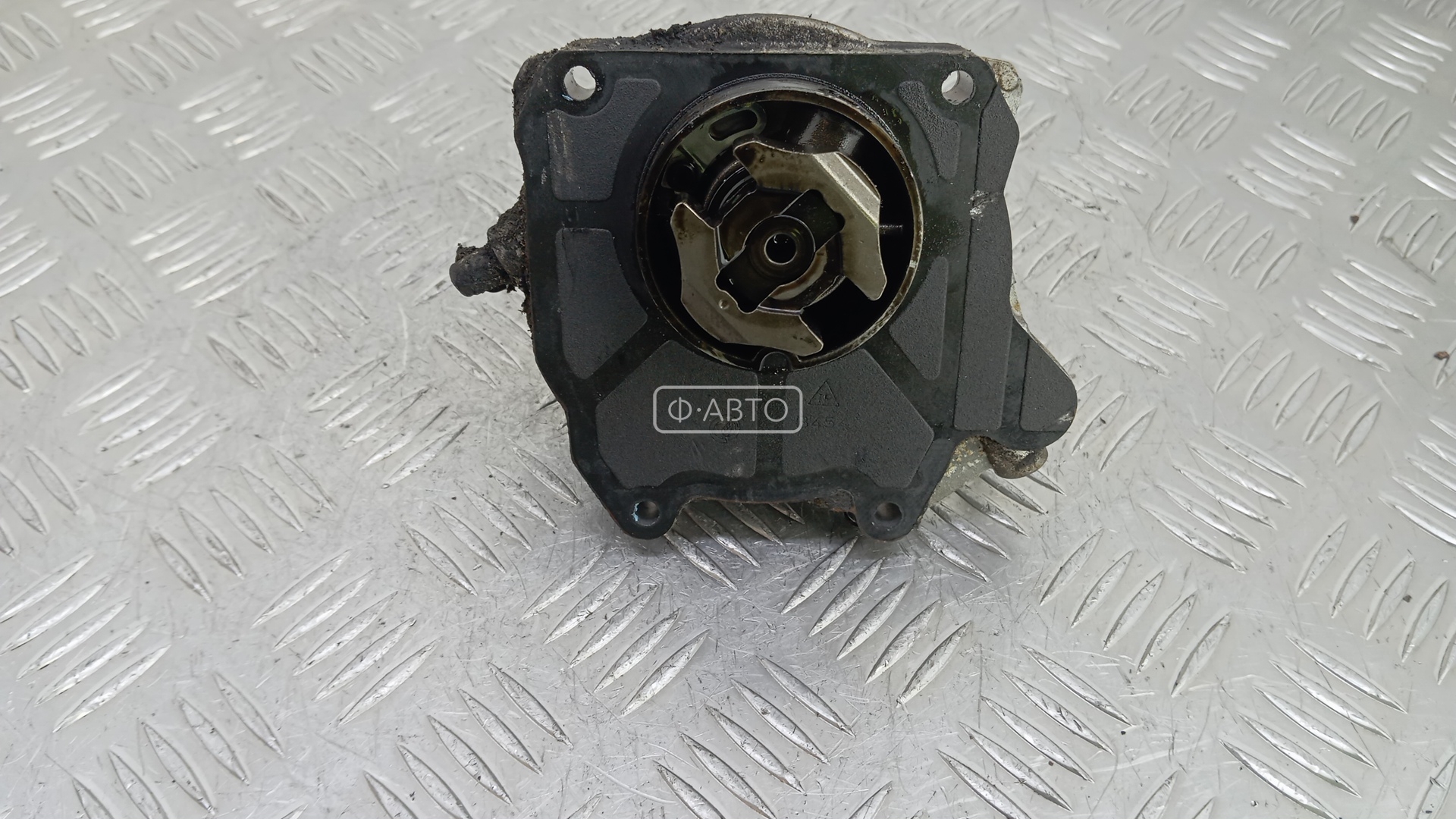 Насос вакуумный