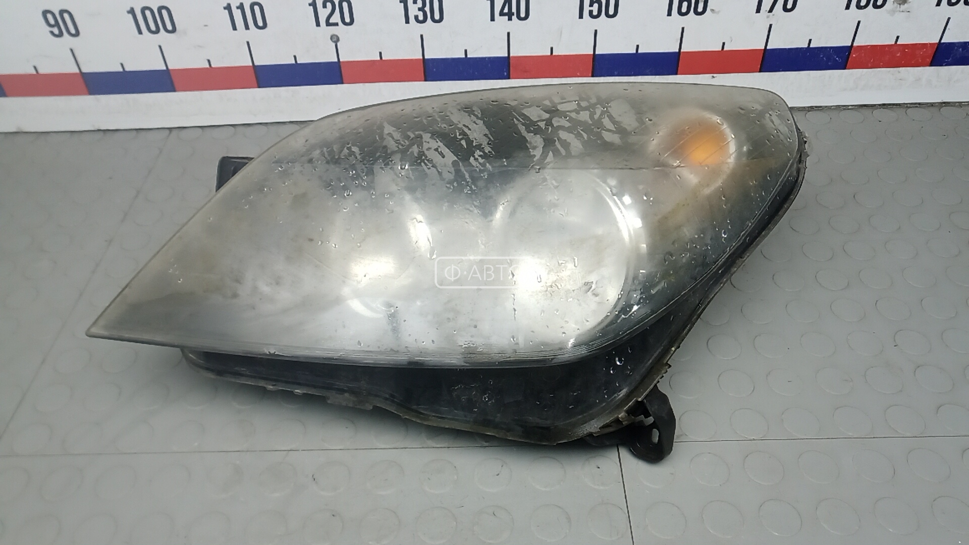 Фара левая