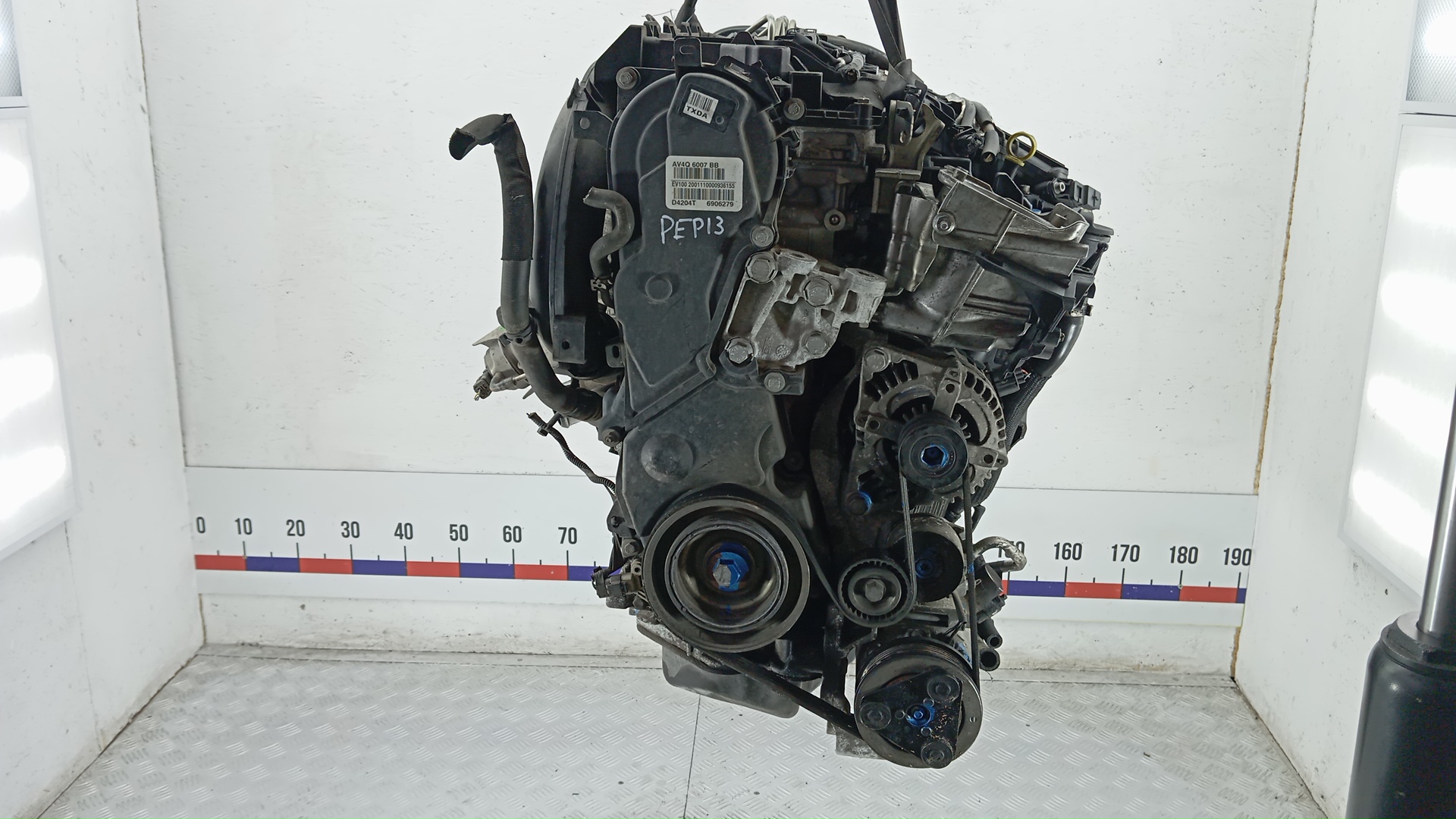 Двигатель дизельный FORD KUGA 1