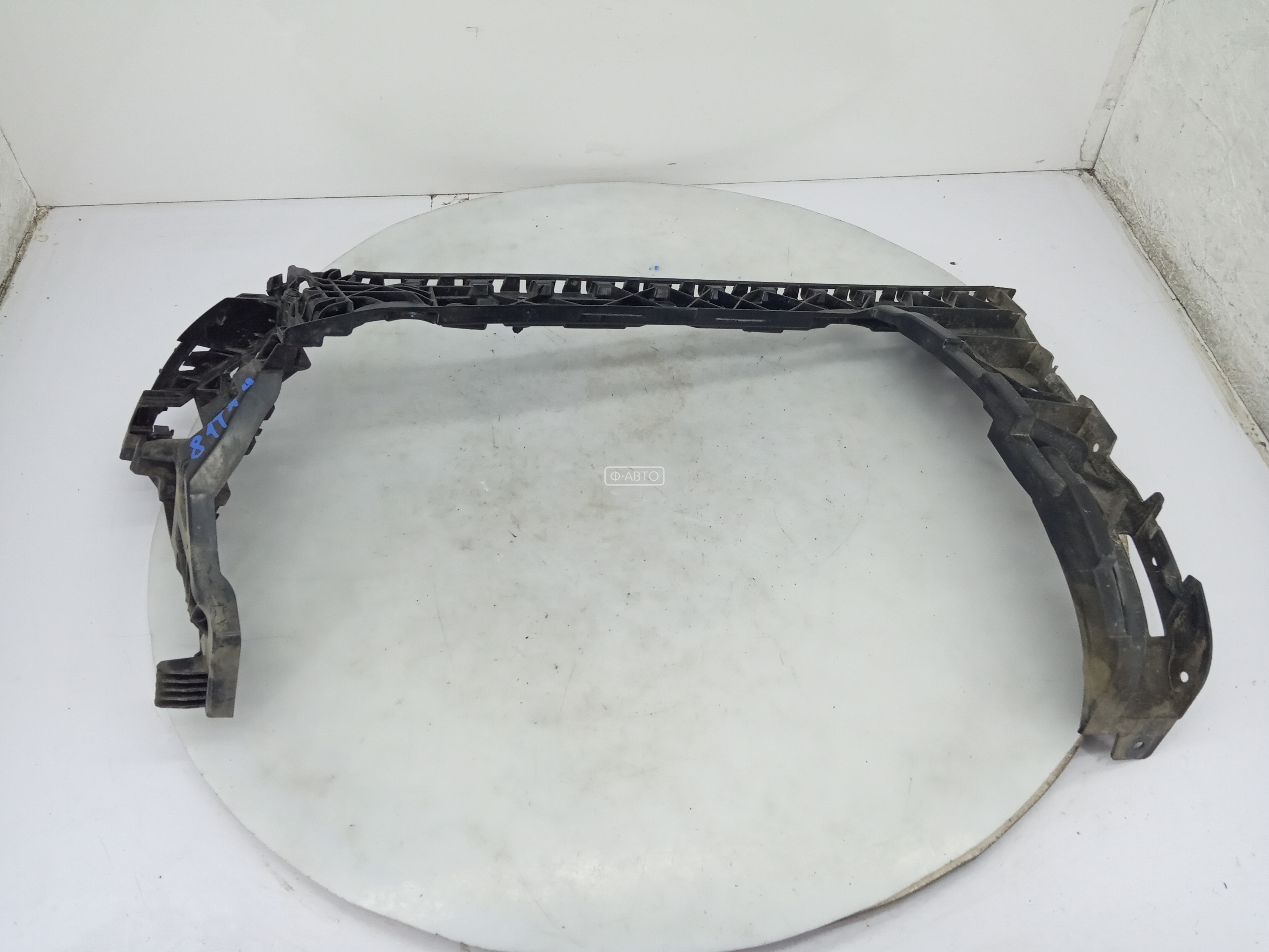 Крепление бампера заднее