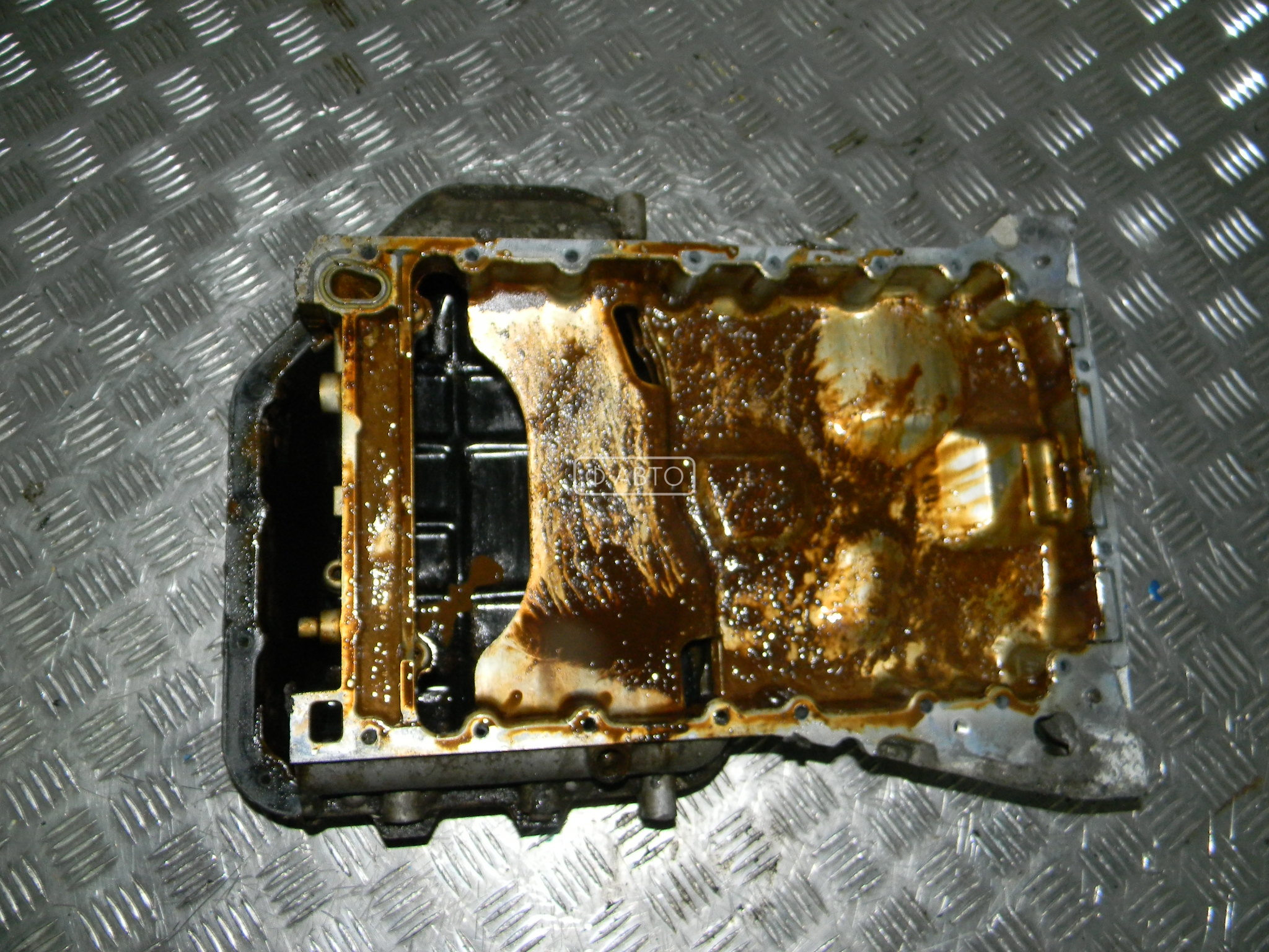 Поддон бензиновый