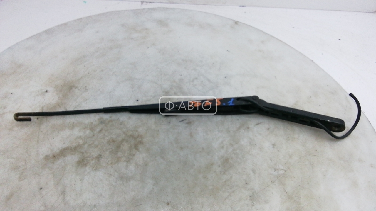 Щеткодержатель лобового стекла